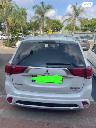 מיצובישי אאוטלנדר PHEV 4X4 Luxury הייבריד אוט' 5 מק' 2.0 (121 כ"ס) היברידי חשמל / בנזין 2017 למכירה בפרדסיה