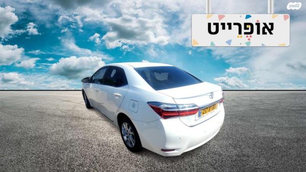 טויוטה קורולה Limited אוט' 1.6 (132 כ''ס) בנזין 2018 למכירה ב