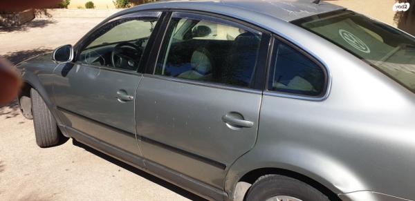 פולקסווגן פאסאט Comfortline אוט' 2.0 (115 כ''ס) בנזין 2005 למכירה בירכא
