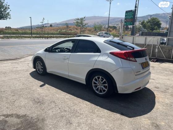 הונדה סיוויק האצ'בק החדשה Comfort אוט' 1.8 (142 כ''ס) בנזין 2013 למכירה בחצור הגלילית