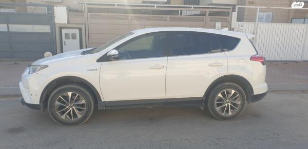 טויוטה RAV4 הייבריד E-volve הייבריד אוט' 2.5 (178 כ''ס) בנזין 2018 למכירה בבאר שבע