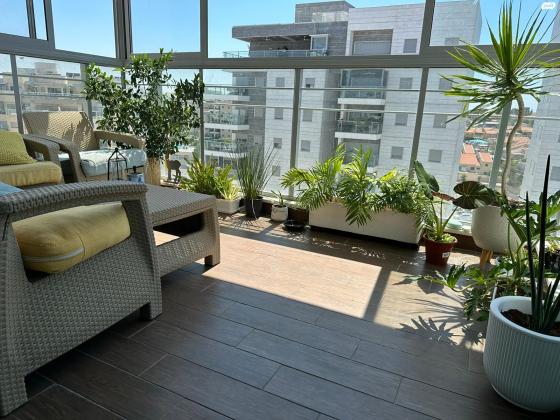 יעקב מרידור 8 (גני ברנע)