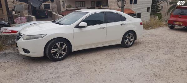 הונדה אקורד Luxury אוט' 2.0 (156 כ''ס) בנזין 2011 למכירה בנצרת