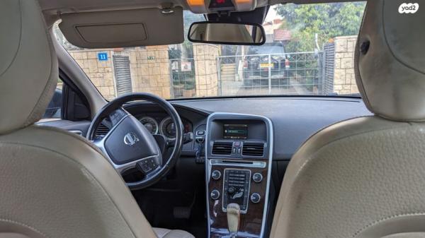 וולוו XC60 T5 Active סטיישן אוט' 2.0 (240 כ"ס) בנזין 2012 למכירה בראשון לציון