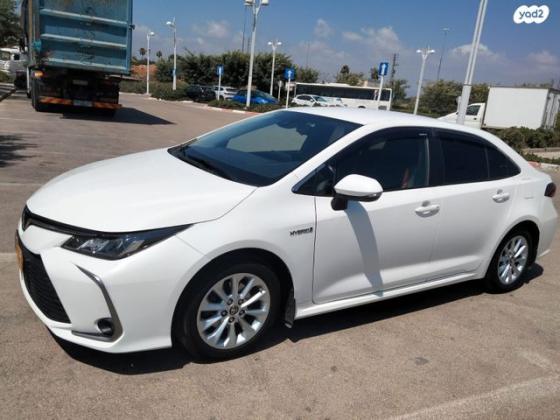 טויוטה קורולה הייבריד Sense סדאן אוט' 1.8 (98 כ''ס) בנזין 2019 למכירה בעכו