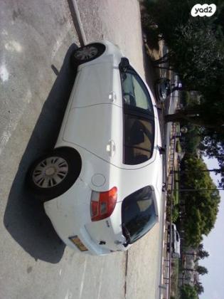טויוטה יאריס Sol רובוטית 1.3 (100 כ"ס) בנזין 2010 למכירה בחריש