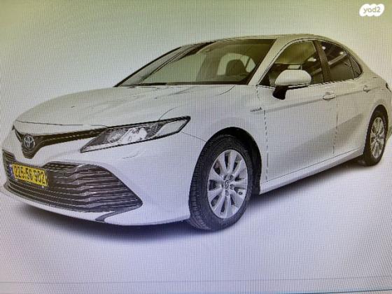 טויוטה קאמרי LE הייבריד אוט' 2.5 (178 כ''ס) בנזין 2020 למכירה בירושלים