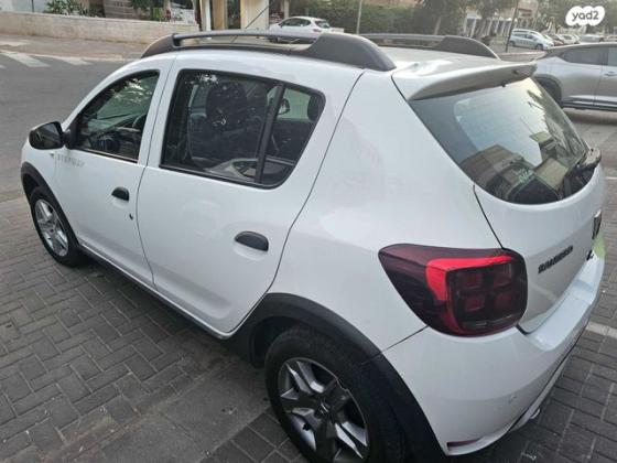 דאצ'יה סנדרו Stepway Laureate ידני טורבו דיזל 1.5 (95 כ''ס) דיזל 2020 למכירה בהרצליה