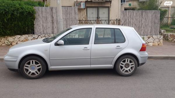 פולקסווגן גולף Comfortline אוט' 5 דל' 2.0 (115 כ''ס) בנזין 2001 למכירה בעפולה