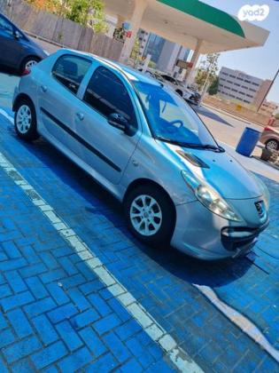 פיג'ו 206 + Urban ידני 5 דל' 1.4 (73 כ''ס) בנזין 2011 למכירה ברמלה