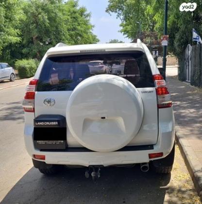 טויוטה לנד קרוזר קצר 4X4 Luxury אוט' דיזל 2.8 (177 כ"ס) דיזל 2017 למכירה בכפר שמואל