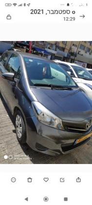 טויוטה יאריס Sol ידני 1.3 (99 כ"ס) בנזין 2012 למכירה בכפר יונה