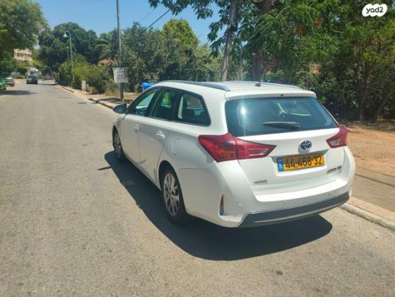 טויוטה אוריס הייבריד TS סטיישן הייבריד אוט' 1.8 (99 כ"ס) בנזין 2015 למכירה בפרדס חנה כרכור