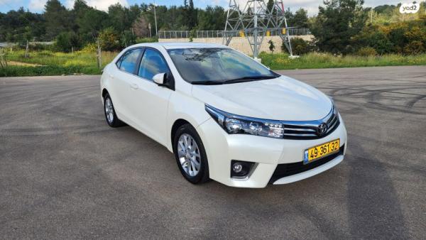 טויוטה קורולה GLI-FL אוט' 1.6 (132 כ''ס) [2013-2016] בנזין 2015 למכירה בפרדס חנה כרכור