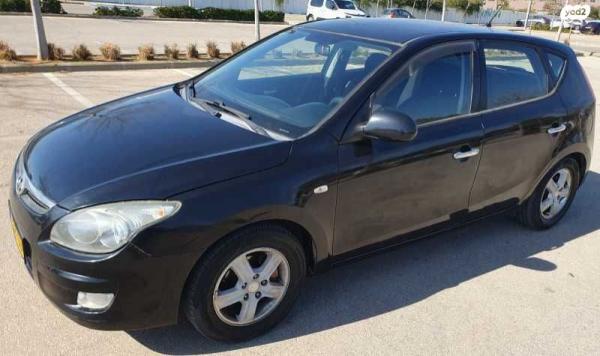 יונדאי i30 Premium אוט' 2.0 (143 כ''ס) בנזין 2009 למכירה בגן יבנה
