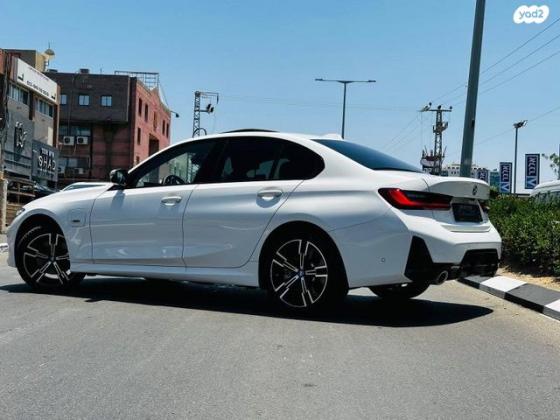 ב.מ.וו סדרה 3 330E M-Shadow הייבריד אוט' 2.0 (184 כ''ס) ק'-2 היברידי חשמל / בנזין 2023 למכירה בראשון לציון