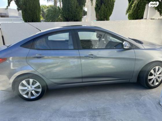 יונדאי i25 Premium אוט' 1.6 (124 כ"ס) בנזין 2014 למכירה בברכיה