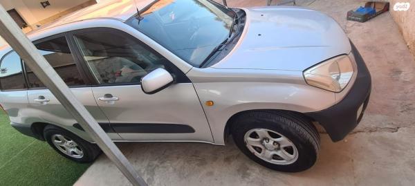 טויוטה RAV4 ארוך 4X4 STD אוט' 2.0 (150 כ''ס) [2001-2006] בנזין 2001 למכירה בעומר