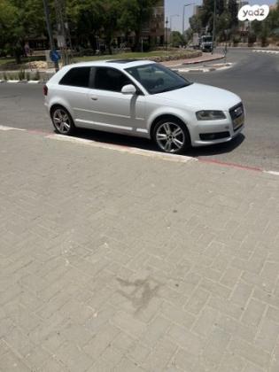 אאודי A3 Attraction אוט' 3 דל' 1.6 (102 כ''ס) בנזין 2009 למכירה בבאר שבע