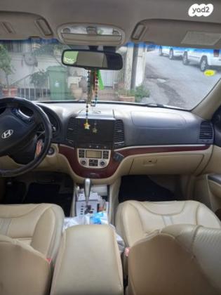 יונדאי סנטה פה 4X4 Luxury אוט' דיזל 7 מק' 2.2 (150 כ''ס) דיזל 2009 למכירה במג'דל שמס