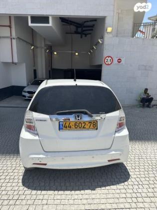 הונדה ג'אז הייבריד הייבריד אוט' 1.3 (102 כ''ס) בנזין 2013 למכירה בתל אביב יפו