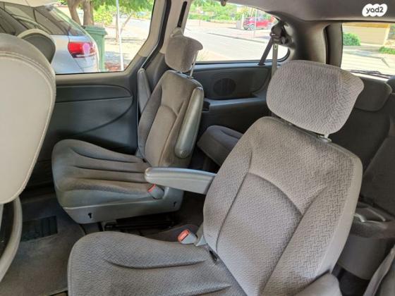 קרייזלר גראנד וויאג'ר Touring Vab אוט' 7 מק' 3.8 (193 כ''ס) בנזין 2008 למכירה בגני טל