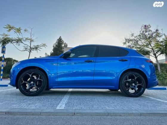 אלפא רומיאו סטלויו 4X4 Estrema אוט' 2.0 (280 כ''ס) בנזין 2023 למכירה בגבעת שמואל