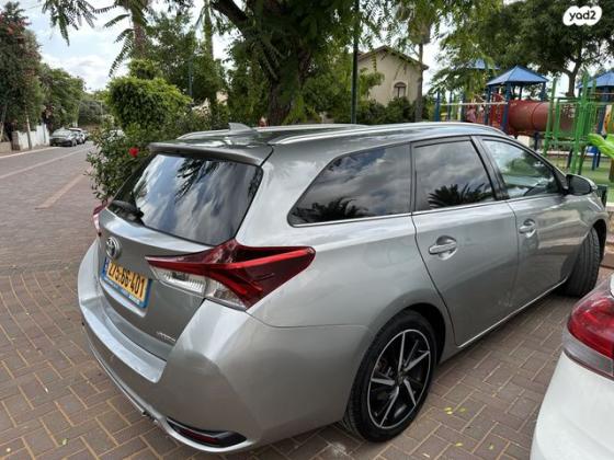 טויוטה אוריס הייבריד TS סטיישן הייבריד אוט' 1.8 (99 כ"ס) בנזין 2018 למכירה בחשמונאים