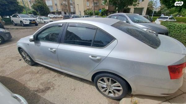 סקודה אוקטביה Exclusive אוט' 1.8 (180 כ''ס) בנזין 2017 למכירה בשערי תקווה