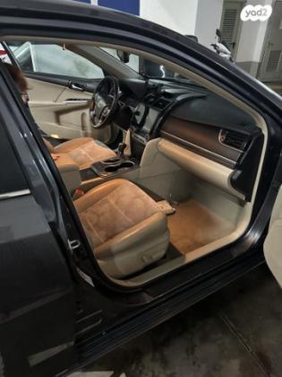 טויוטה קאמרי XLE הייבריד אוט' 2.5 (158 כ"ס) בנזין 2014 למכירה בתל אביב יפו