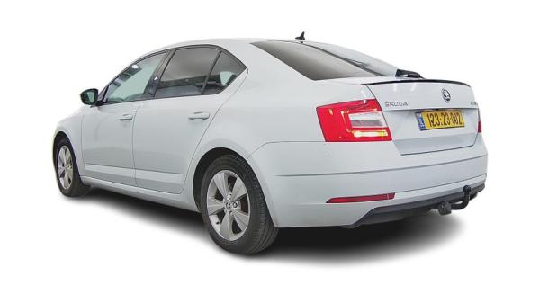 סקודה אוקטביה Ambition אוט' 1.5 (150 כ''ס) בנזין 2019 למכירה ב