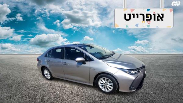 טויוטה קורולה הייבריד Sun סדאן אוט' 1.8 (98 כ''ס) בנזין 2020 למכירה ב