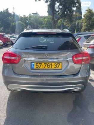 מרצדס GLA GLA200 Urban אוט' 1.6 (156 כ''ס) [2014-2017] בנזין 2016 למכירה בחולון