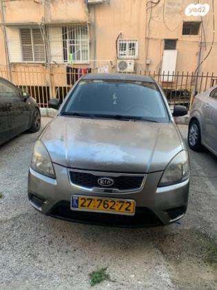 קיה ריו EX הצ'בק אוט' 1.4 (97 כ''ס) בנזין 2010 למכירה בראשון לציון