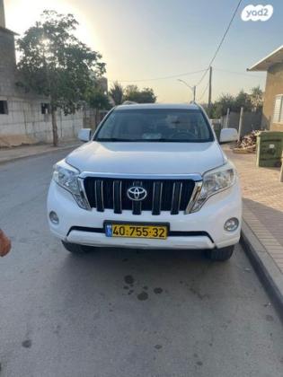 טויוטה לנד קרוזר ארוך 4X4 Luxury אוט' דיזל 7 מק' 3.0 (190 כ''ס) דיזל 2015 למכירה בבאר שבע