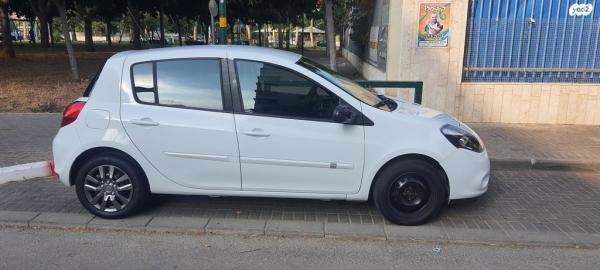 רנו קליאו דור 3 (2006-2014) Extreme אוט' 1.6 (110 כ''ס) בנזין 2011 למכירה בנתניה