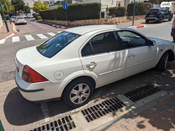 פורד מונדאו Ghia אוט' 2.0 (145 כ''ס) בנזין 2005 למכירה ברמת השרון