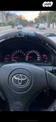 טויוטה קורולה GLI אוט' 1.6 (110 כ''ס) בנזין 2004 למכירה בחורה