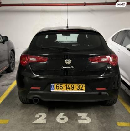 אלפא רומיאו ג'ולייטה Competizione אוטומט 1.4 (170 כ"ס) בנזין 2014 למכירה בתל אביב יפו