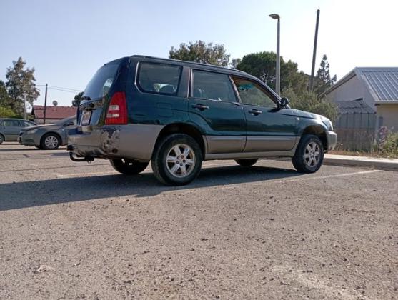סובארו פורסטר 4X4 I אוט' 2.0 (125 כ''ס) בנזין 2003 למכירה בקלע