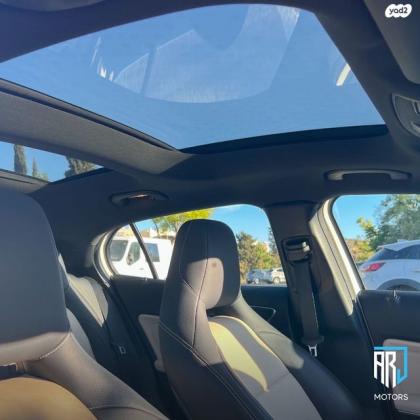 מרצדס GLA GLA200 AMG אוט' 1.6 (156 כ''ס) בנזין 2017 למכירה בחולון