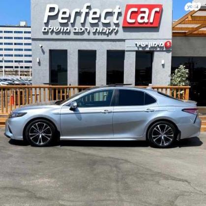 טויוטה קאמרי SE הייבריד אוט' 4 דל' 2.5 (211 כ''ס) בנזין 2019 למכירה בפתח תקווה