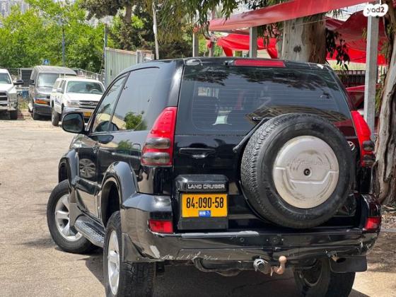 טויוטה לנד קרוזר קצר 4X4 Luxury אוט' דיזל 3.0 (166 כ''ס) דיזל 2005 למכירה בירושלים