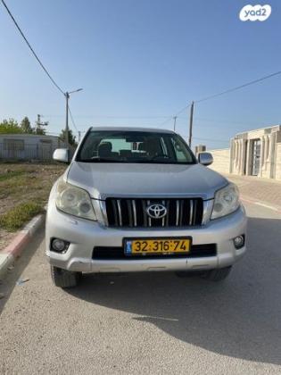 טויוטה לנד קרוזר ארוך Select 60th אוט' דיזל 7 מק' 3.0 (190 כ"ס) דיזל 2011 למכירה בכסיפה