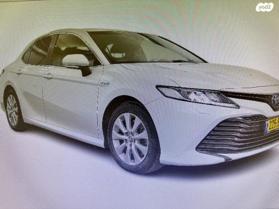 טויוטה קאמרי LE הייבריד אוט' 2.5 (178 כ''ס) בנזין 2020 למכירה בירושלים