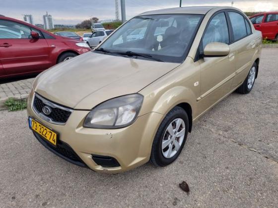 קיה ריו EX סדאן אוט' 1.4 (97 כ''ס) בנזין 2011 למכירה בנתניה