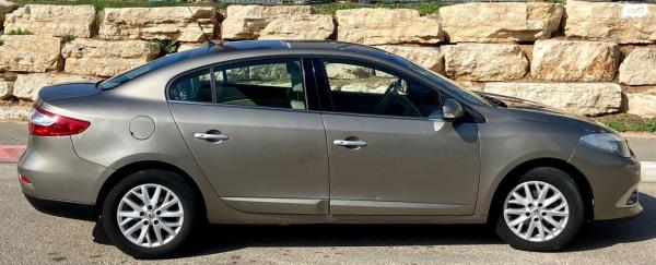 רנו פלואנס Privilege + SR אוט' דיזל 1.5 (110 כ''ס) דיזל 2015 למכירה בראשון לציון