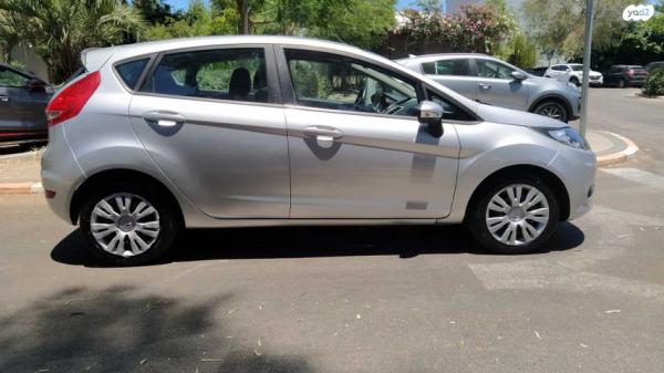 פורד פיאסטה Trend אוט' 1.4 (97 כ''ס) בנזין 2011 למכירה בנורדיה