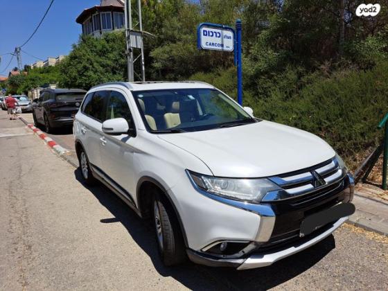 מיצובישי אאוטלנדר Instyle אוט' 7 מק' 2.0 (150 כ"ס) בנזין 2017 למכירה ברמת ישי
