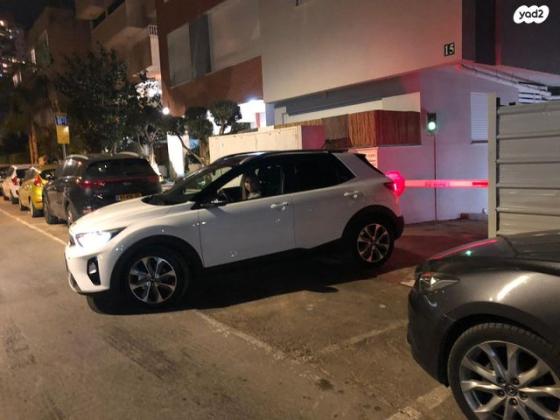 קיה סטוניק Premium אוט' טורבו 1.0 (120 כ''ס) בנזין 2018 למכירה ברמת גן